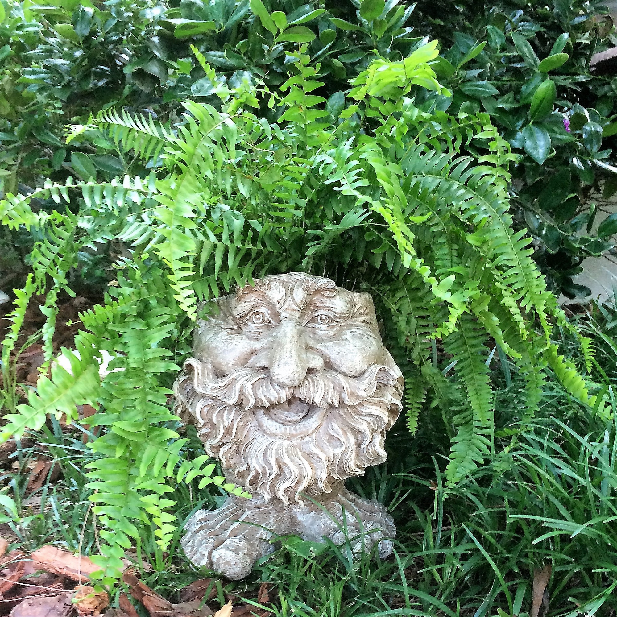 Homestyles Stone Wash Ole Salty the Muggly Face Humorous Statue Planter Pot