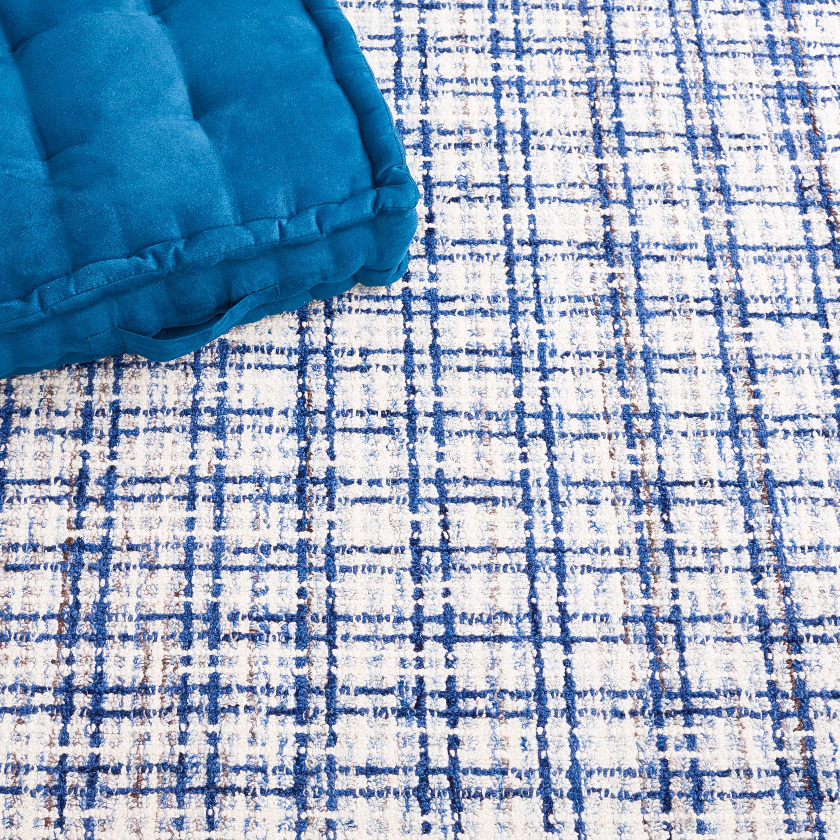 SAFAVIEH Abstract Kent Trellis Area Rug, Blue/Ivory, 5' x 8'