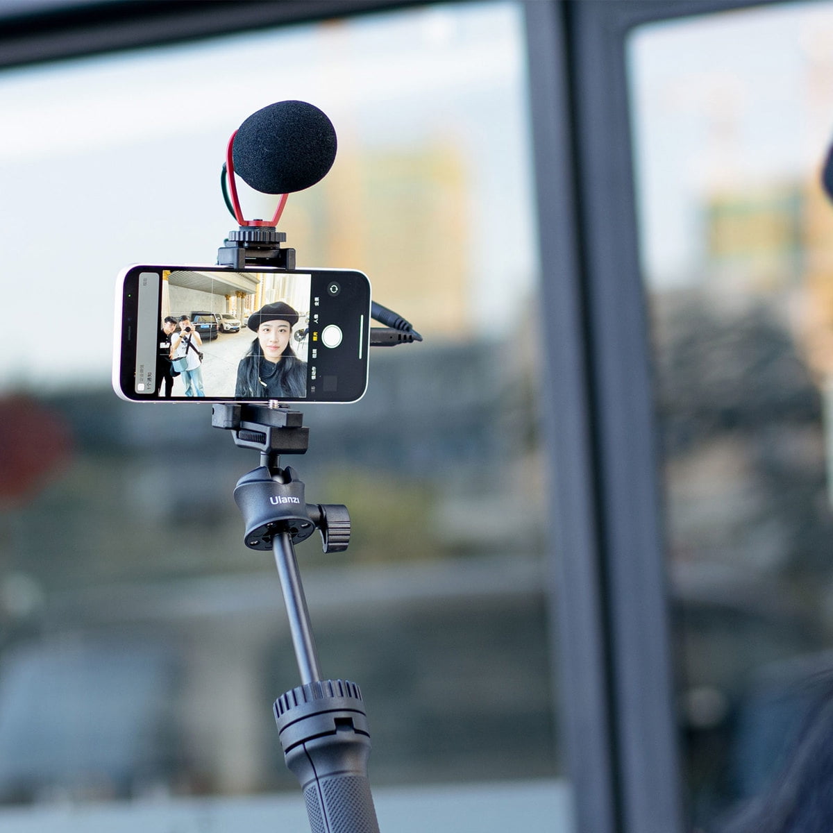 Ulanzi MT-34 6-Stage Multi-Functional Extendable Tripod