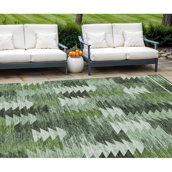 HomeRoots 587347 8 x 10 ft. Southwestern Washable Indoor & Outdoor Rectangle Area Rug, Olive Green & Fern Green