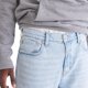 thumbnail image 2 of Jean baggy para hombre AEROPOSTALE lavado claro con stretch, 2 of 2
