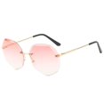thumbnail image 1 of Lunettes de Soleil Il de Chat Classiques Unisexes Y1128, 1 of 5