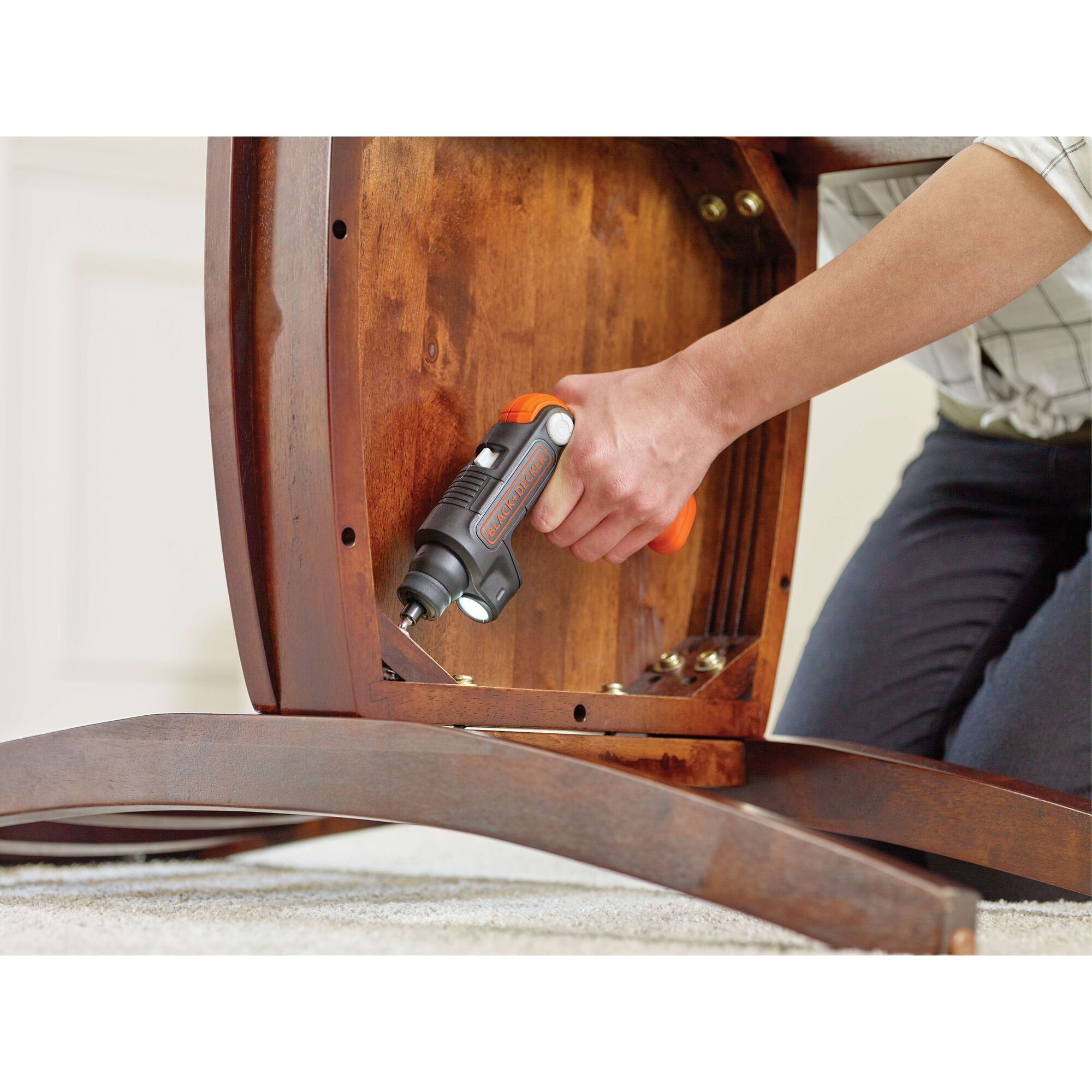 BLACK+DECKER 4V MAX* Cordless Screwdriver With Led Light (BDCSFL20C)