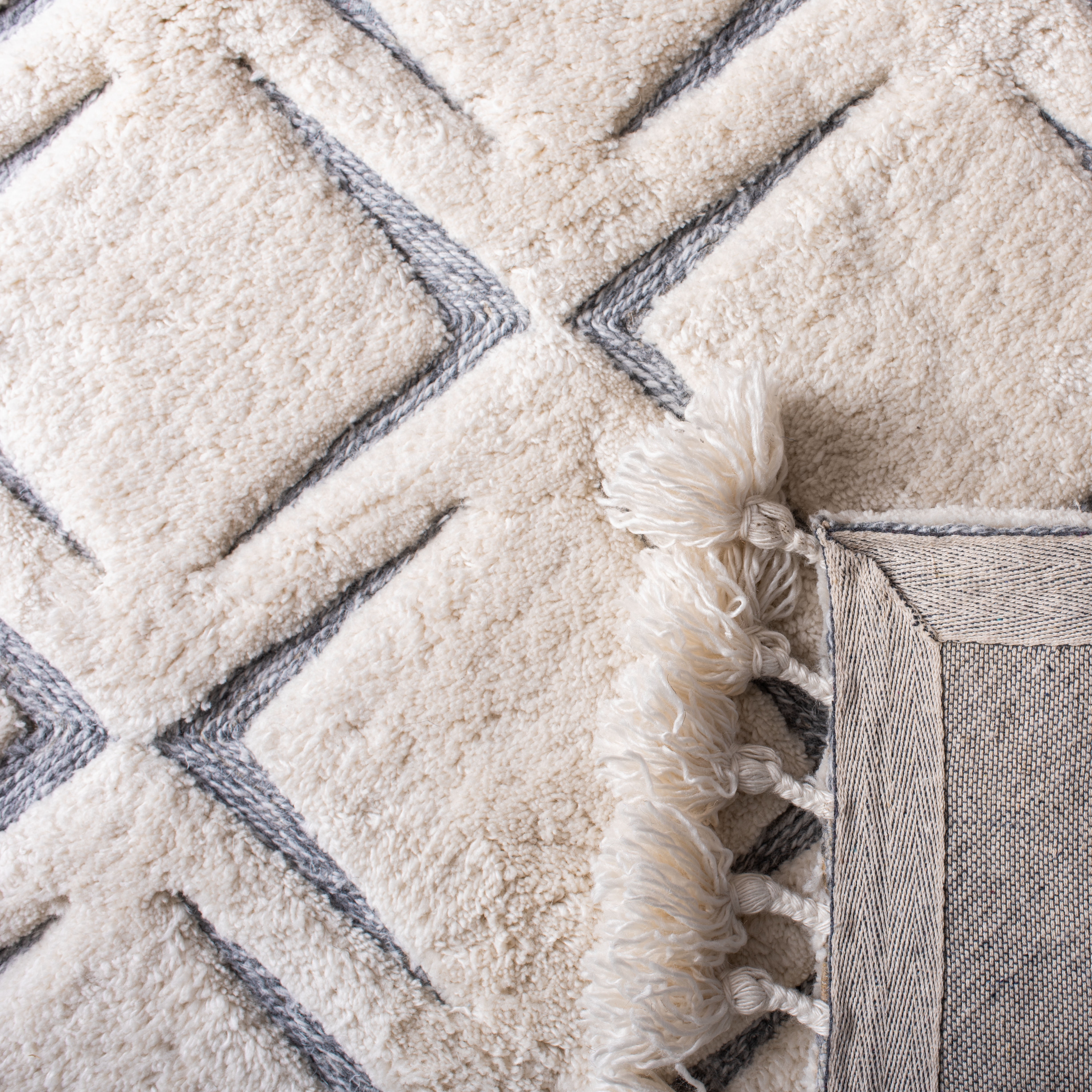 SAFAVIEH Sahara Ashlea Geometric Area Rug, Ivory/Grey, 6' x 9'