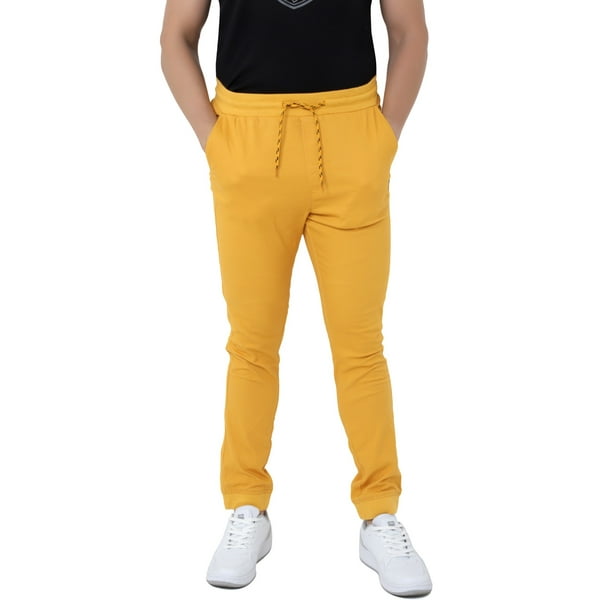 Mostaza Hombre Pantalon Mostaza Con Blusa Negra Moda Zapatos Para