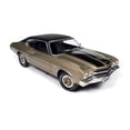 thumbnail image 4 of 1970 Chevy Chevelle SS, Tricentennial Gold - Auto World AMM1332 - 1/18 Scale Diecast Model Car, 4 of 6