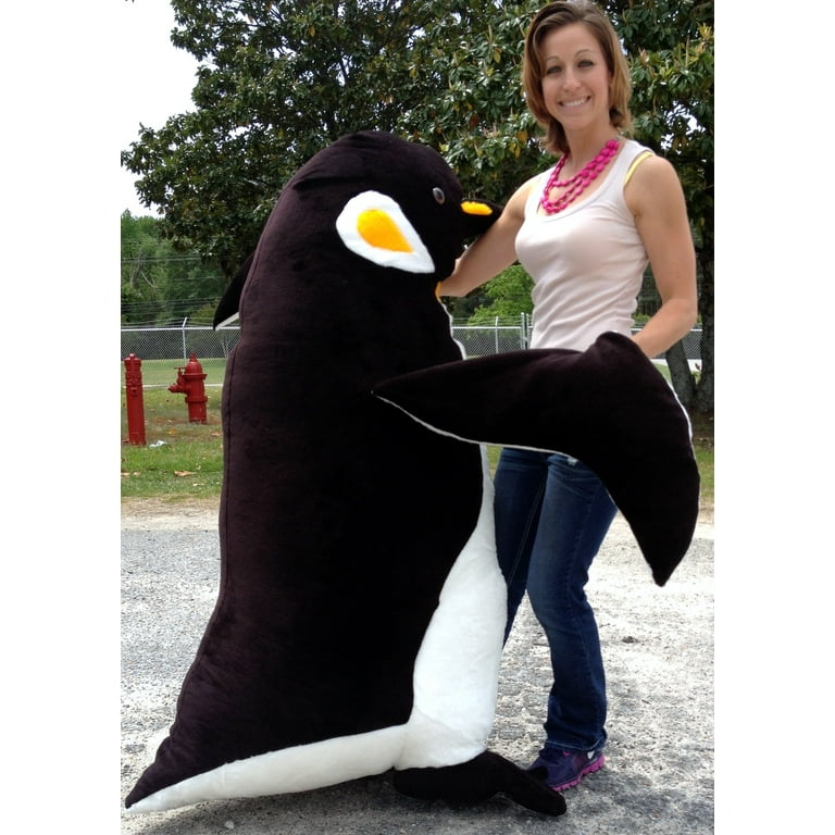 Giant deals stuffed penguin