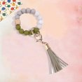 thumbnail image 4 of Pulsera de cuentas de silicona, llavero colgante, 4 of 5