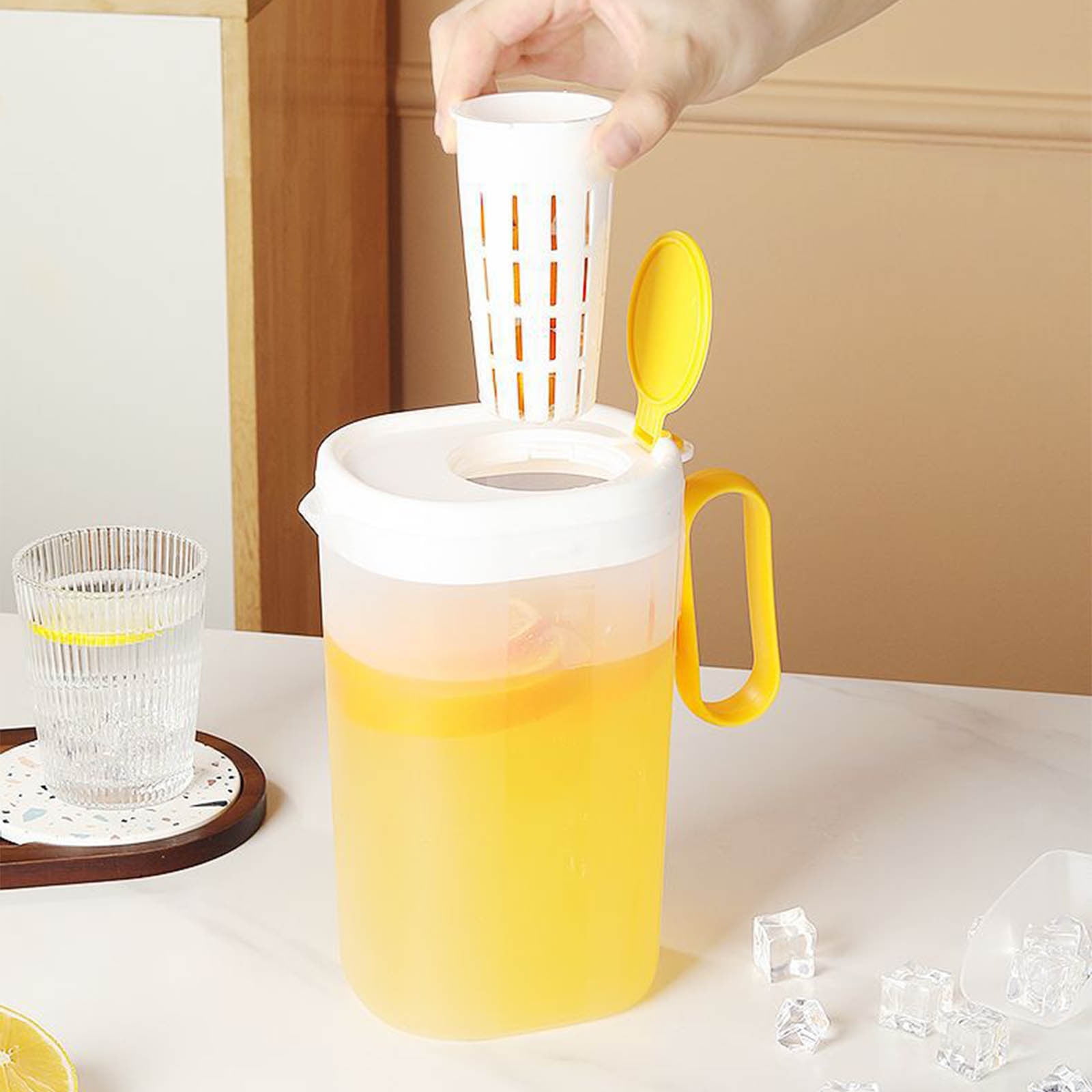 Pitcher Water Pitcher Pitcher with Lid Plastic Pitcher Water Pitcher with Lid Refrigerator Cold Kettle Household Cold Water Cup Large Capacity Water Storage Summer Drink Bucket Cold Kettle