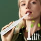 thumbnail image 1 of Cepillo de dientes eléctrico con 4 cabezales de cepillo • 5 modos • USB recargable • IPX7 impermeable • Batería de 60 días • Limpieza, blanqueamiento y modos sensibles, 1 of 6