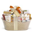 thumbnail image 3 of Alder Creek Gift Baskets Corporate VIP Gift Basket (19 Items per Gift), 3 of 5