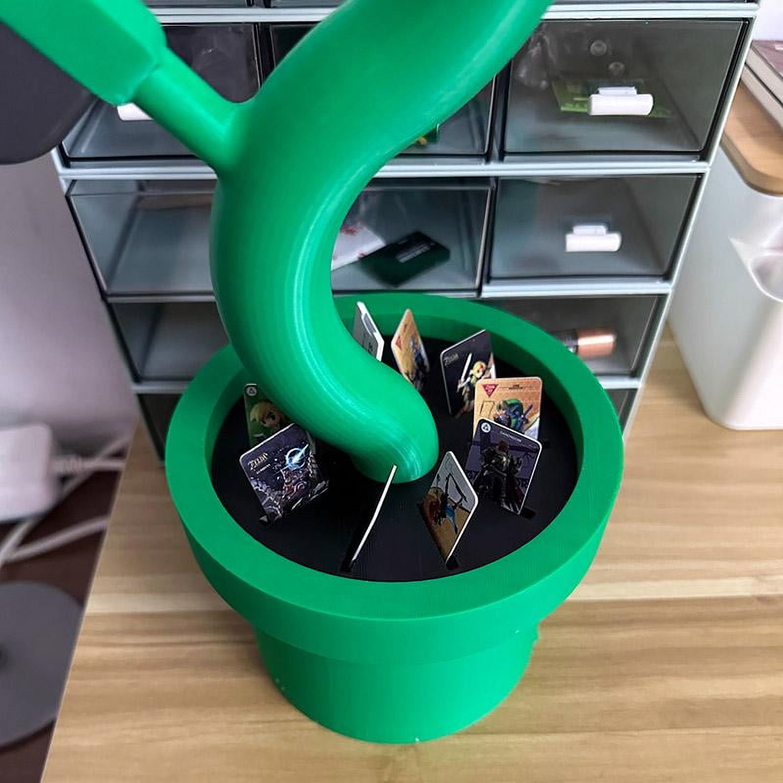 Gamer's Delight Cannibal Flower Charging Dock and Storage Electronic Stand
