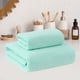 thumbnail image 4 of Juego exclusivo de toallas de baño de hilo (dos unidades) con beneficios de regalo, 4 of 6
