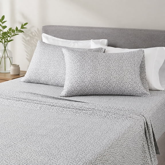 Lightweight Breathable Super Soft Microfiber 4-Piece Queen Bed Sheet Set, Wrinkle Resistant, 14-inch Deep Pockets, Gray Cheetah Print