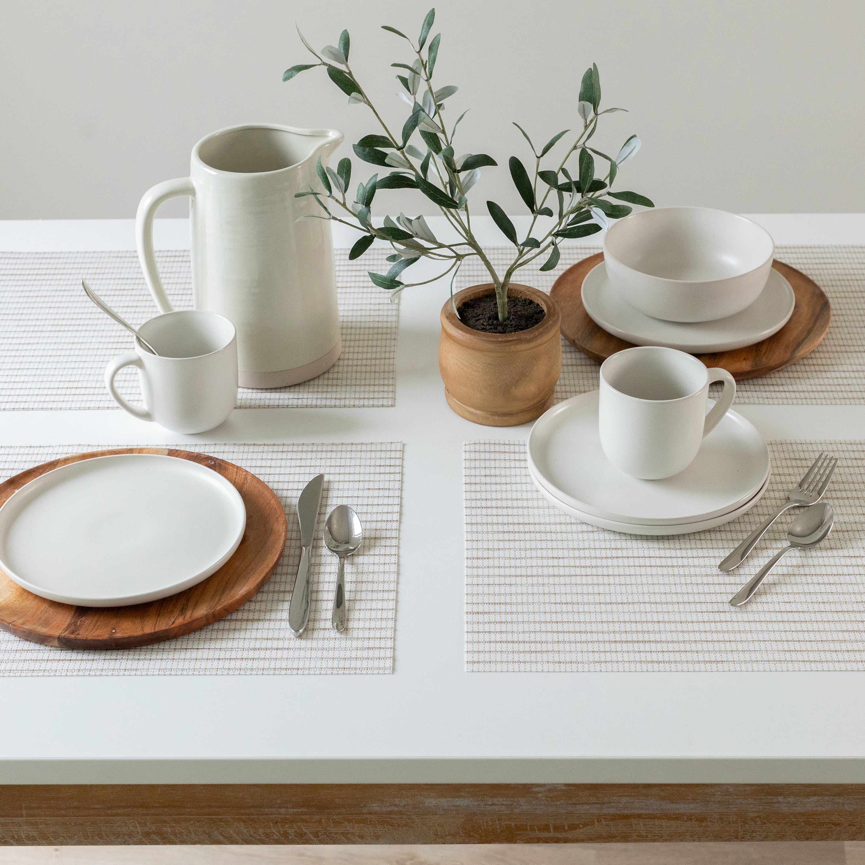 Mainstays Ciclo Woven Vinyl Table Placemat, Vanilla, 13 in x 18 in
