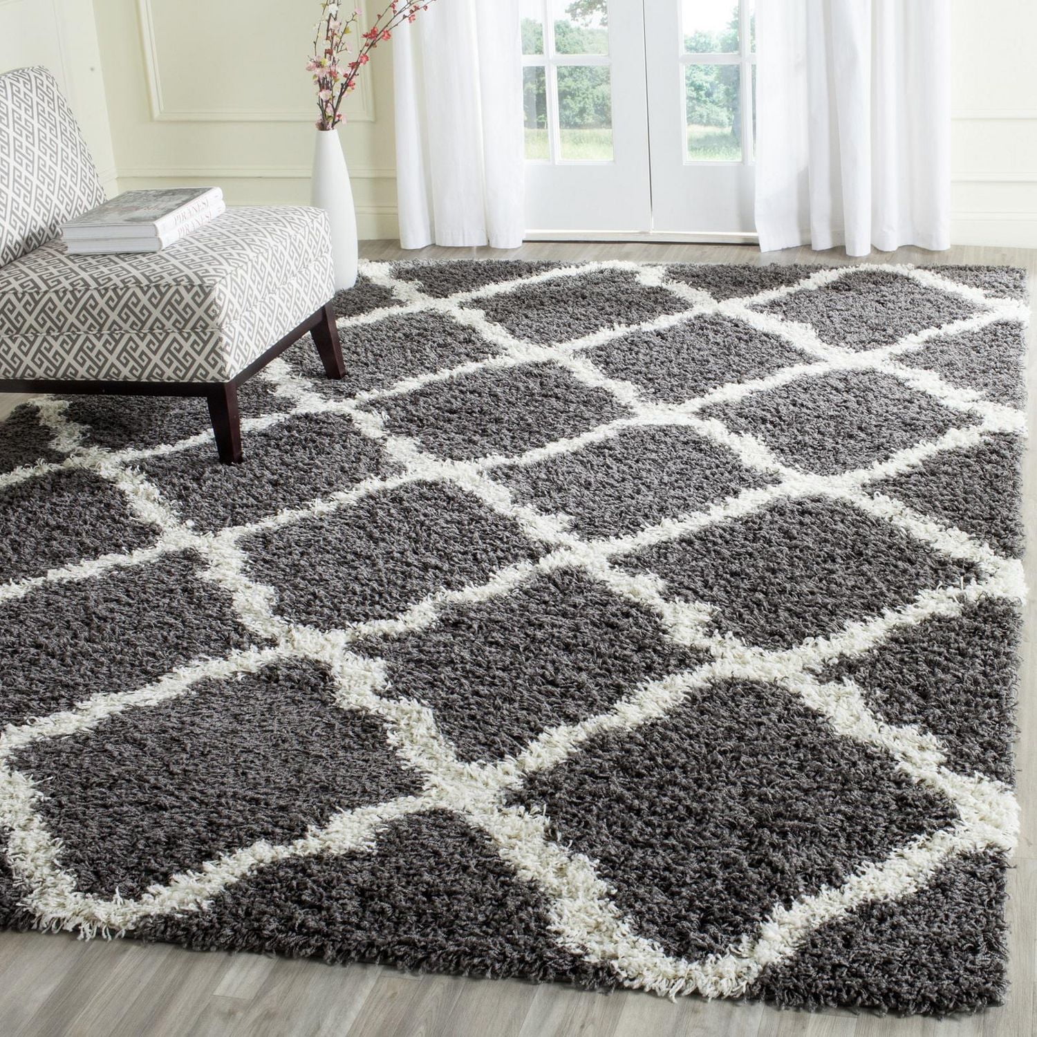 Safavieh Dallas Logan Geometric Shag Area Rug