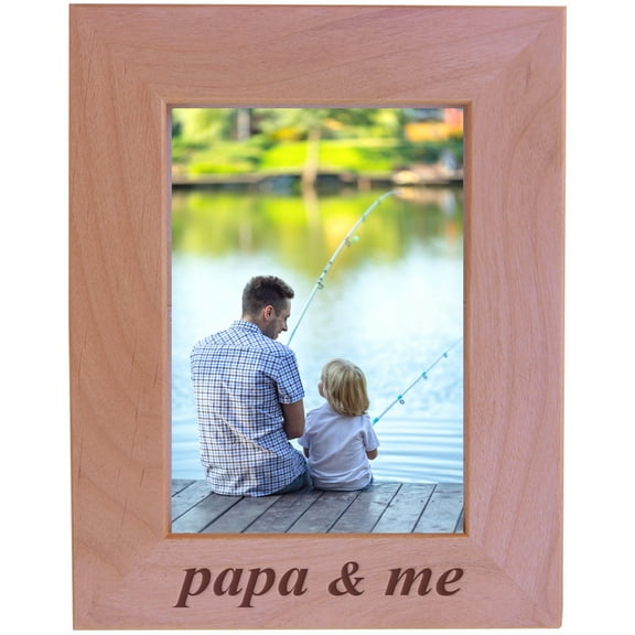 CustomGiftsNow Papa & Me - Wood Picture Frame - Fits 5x7 Inch Picture (Vertical)