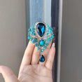 thumbnail image 3 of Broche con colgante de gota de agua grande de cristal retro europeo y americano, broche con ramillete de diamantes de imitación exagerados, accesorios de ropa, accesorios para mujer, 3 of 6