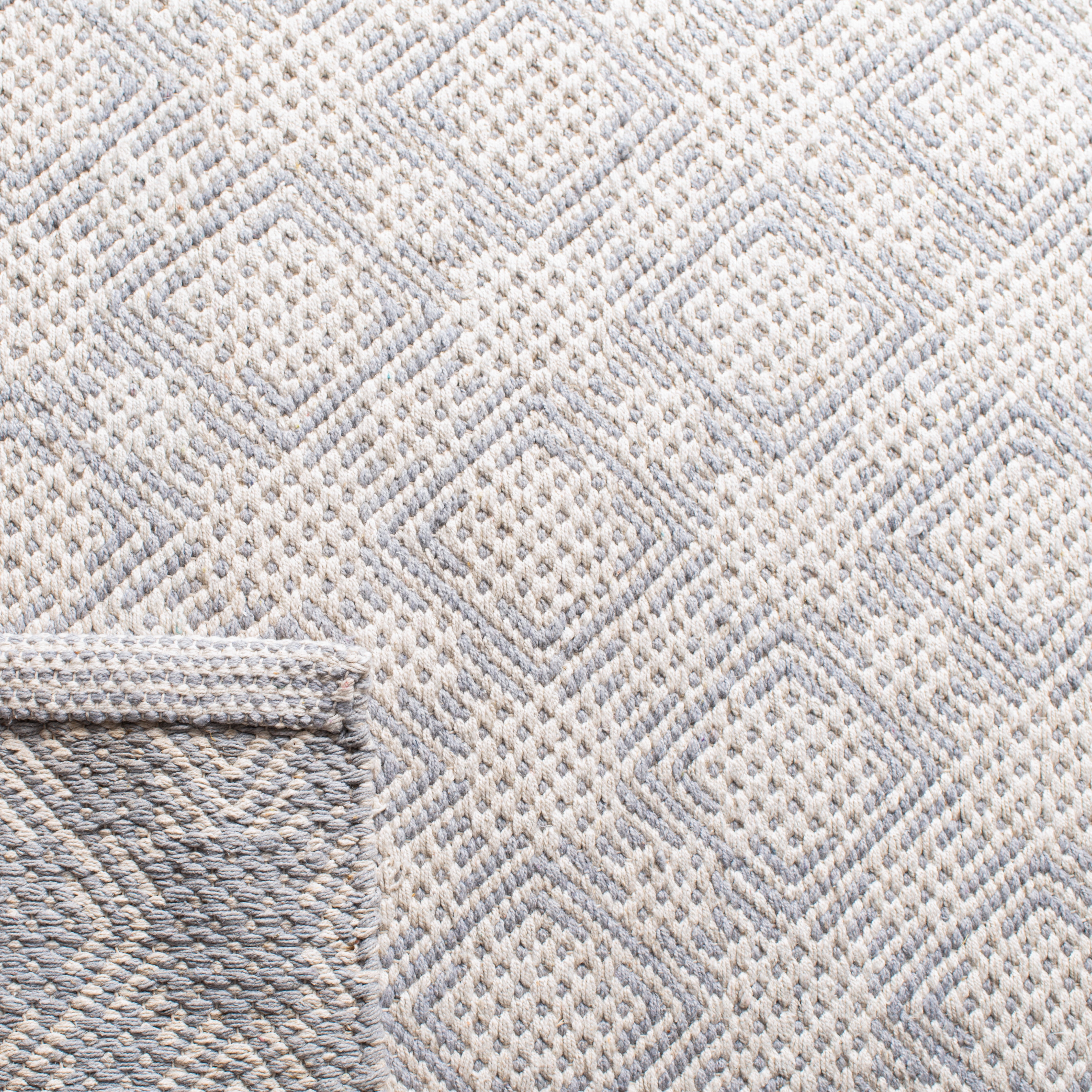 Safavieh Cotton Kilim Kilim Damask Cotton Area Rug, Silver/Ivory, 4' x 6'
