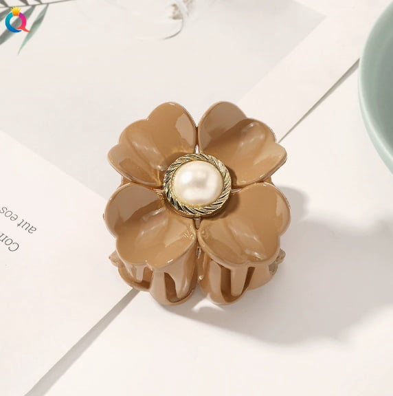 5-Piece Floral Design Hair Claw Clips Set - Elegant and Simple Hair Accessories for Daily Wear, Commuting, and Dates