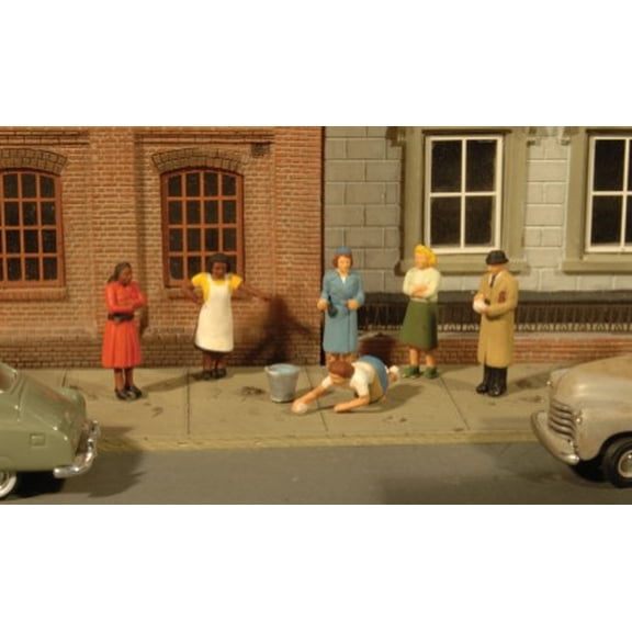 HO Scenescapes Sidewalk People (7)