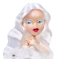 thumbnail image 4 of Muñeca Coleccionable Bratz 2025 Holidayz Frosty Nightz Cloe con Moda y Accesorios Premium, 4 of 8