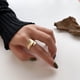 thumbnail image 5 of Anillo femenino Diseño sensación retro metal anillo escalonado anillo anillo viento frío, 5 of 5