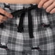 thumbnail image 2 of Pantalón de Pijama de Franela y Forro Polar para Hombre IZOD Cuadro Negro Mediano, 2 of 5