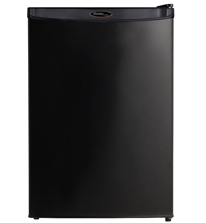 Designer DAR044A4BDD6 4.4 Cu.Ft. Mini Fridge, Compact Refrigerator for Bedroom, Living Room