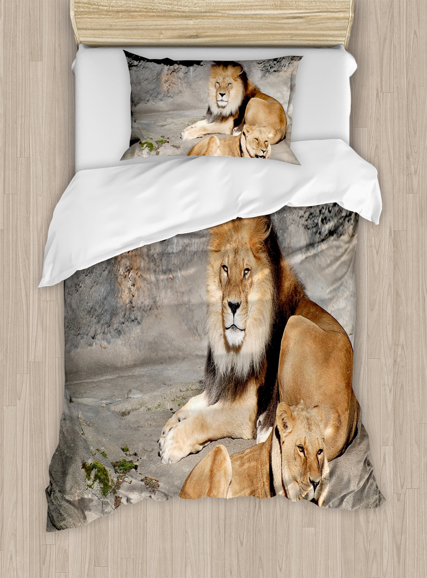 Zoo Duvet Cover Set Male And Female Lions Basking In The Sun Wild