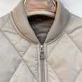 thumbnail image 3 of Veste de Baseball Légère pour Femmes Manteau Court Rembourré Chaud d'Hiver Col Montant Matelassé Style Décontracté de Rue Mode, 3 of 6