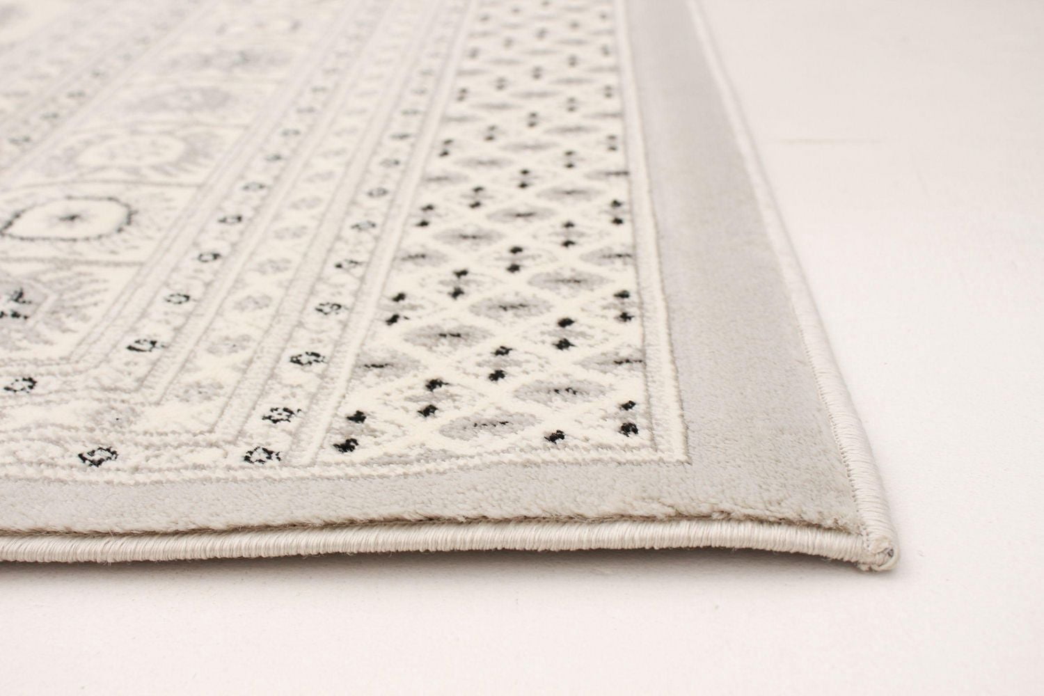 Tekke Oriental Area Rug for Living Room