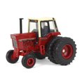 thumbnail image 1 of ERTL 1/64 International Harvester 1486 Tri-Stripe Frente ancho con dobles traseros, 44328, 1 of 5