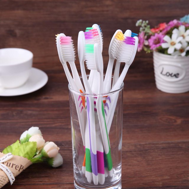 Paquete de 10 cepillos de dientes Hugtrwg suaves profesionales Para adultos
