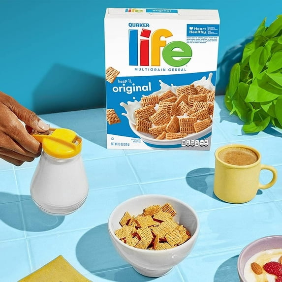 Quaker Original Life Multigrain Crispy & Crunchy Cereal, Family Size (22.3 oz)pack of 2