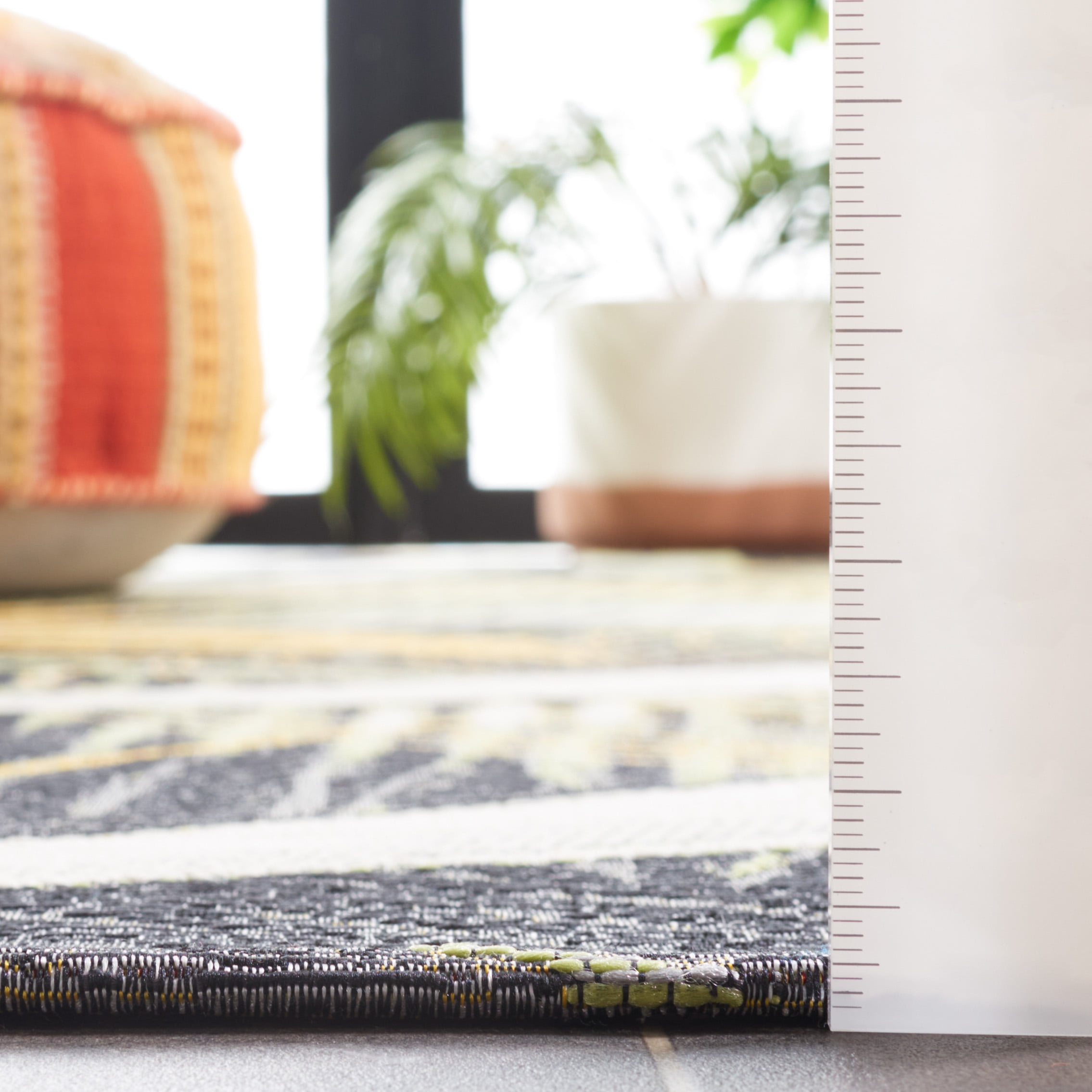 SAFAVIEH Barbados Klara Botanical Indoor/Outdoor Area Rug, Black Green/Gold, 6'6" x 6'6" Square