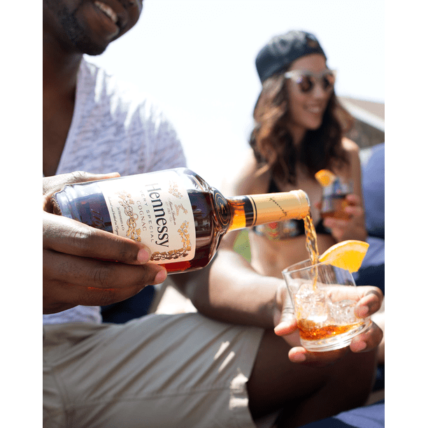 Hennessy VS Cognac 750ml Bottle for Office Breakroom 40% ABV