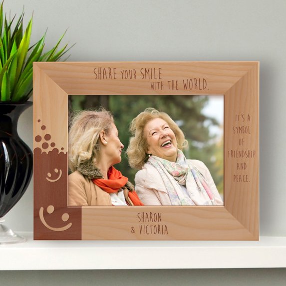 Share Your Smile With The World Personalized Wooden Picture Frame-7" x 5" Brown Horizontal