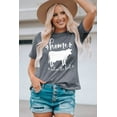 thumbnail image 2 of ABPHQTO Camiseta estampada de manga corta gris para mujer El hogar es donde está el rebaño, 2 of 5