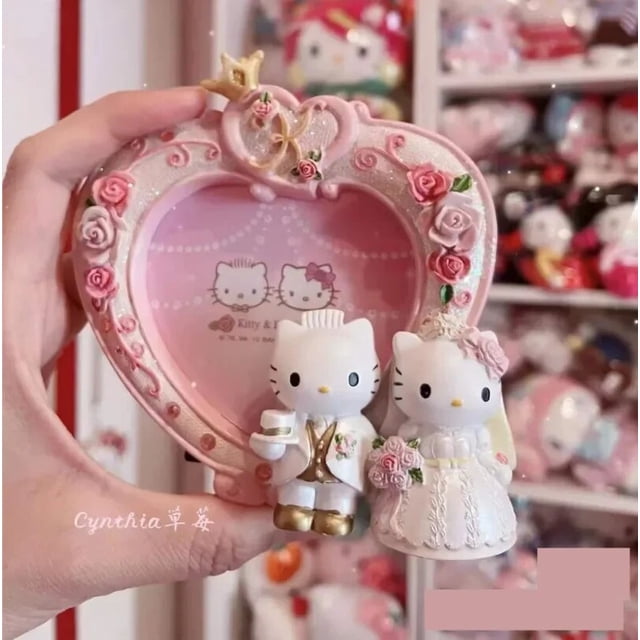 Sanrio-marco de fotos de resina con carruaje de calabaza de Hello Kitty, colgador de carteles de dibujos animados, decoración de Anime, adornos de escritorio, manualidades, ModelGife