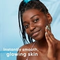 thumbnail image 3 of Kit de herramienta de dermaplaning Gillette Venus, 5 hojas de recambio, eliminador de vello facial y pelusilla, con rasuradora de cejas y facial, 3 of 8