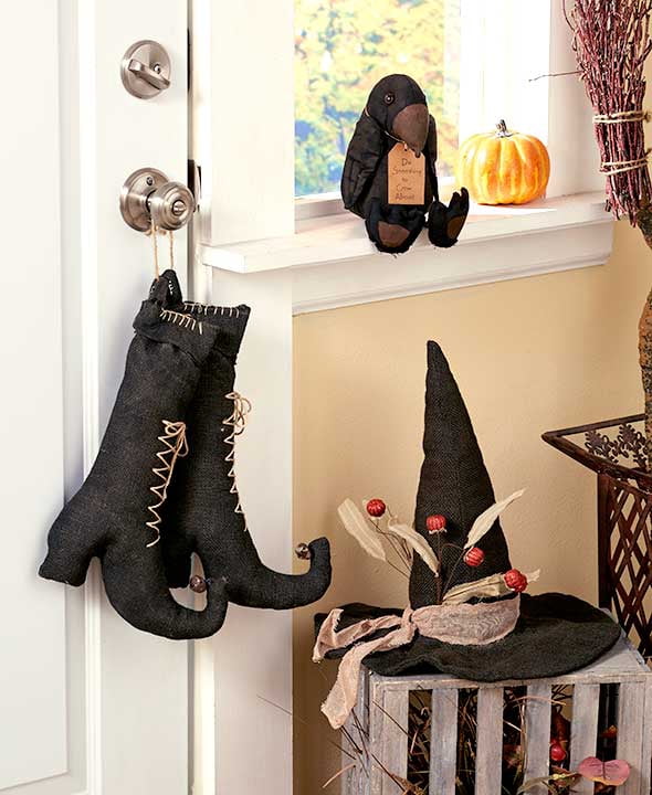 Primitive Halloween Décor ( Witch Boots 