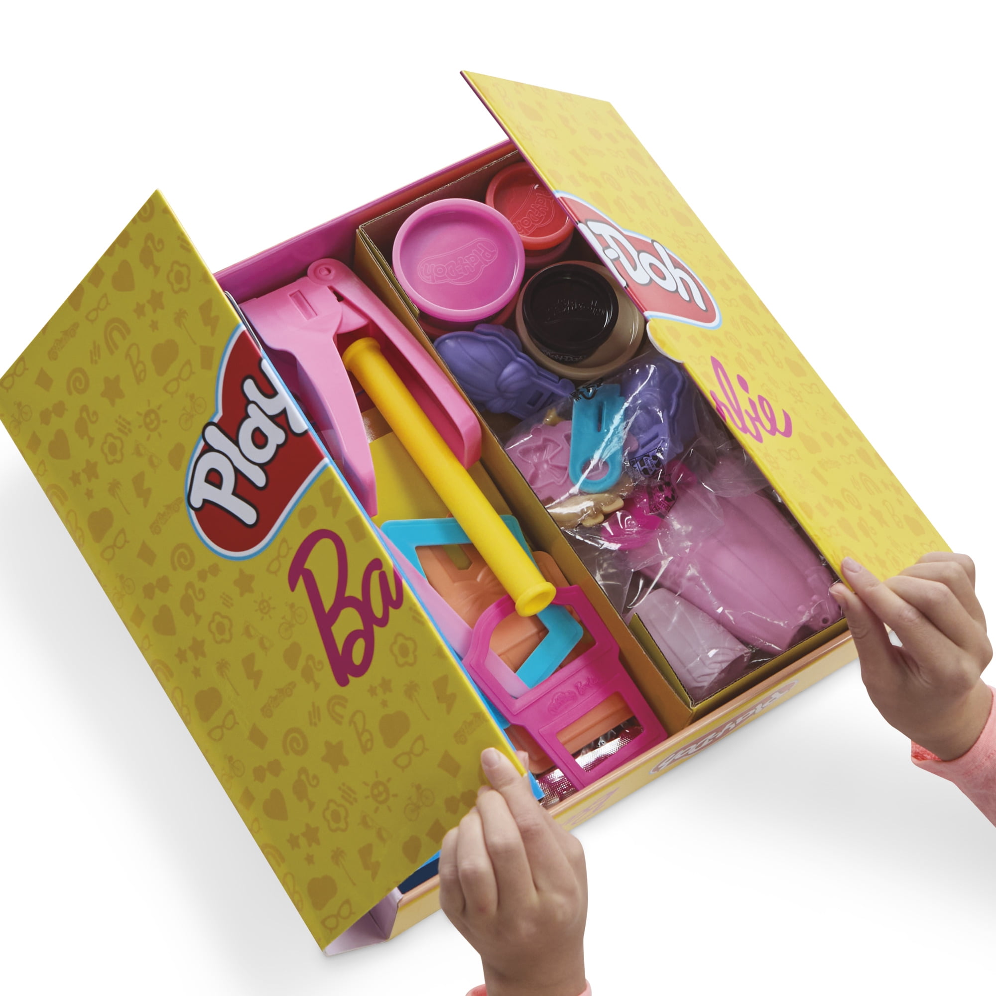 Play-Doh Barbie Designer Fashion Show Playset, Ages 5 years and up
