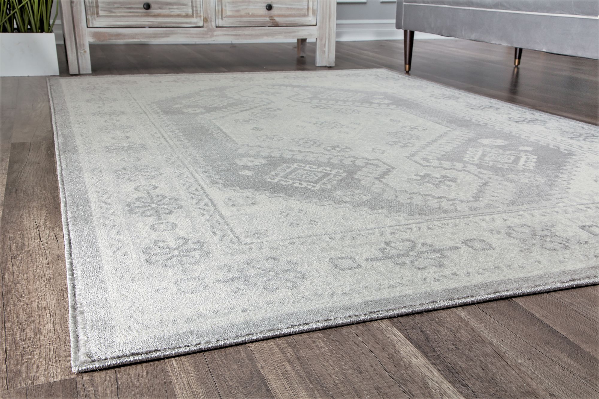 Rugs America Gallagher GL40A Light Grey Vintage Transitional Area Rug, 2'6"x8'