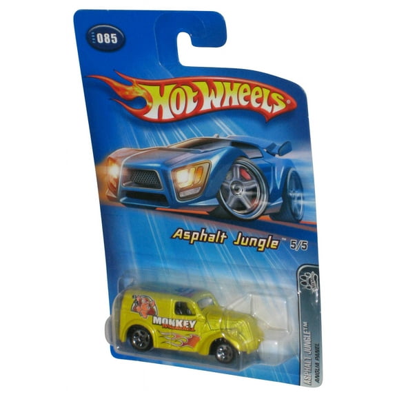 Hot Wheels Asphalt Jungle 5/5 (2005) Yellow Anglia Panel Toy Car #085