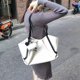 thumbnail image 5 of Bolsos de mano casuales coreanos para mujer, bolsos y carteras de diseñador de lujo, novedad de 2024, en PU, adornos de dibujos animados, hombros fruncidos debajo del brazo, 5 of 5