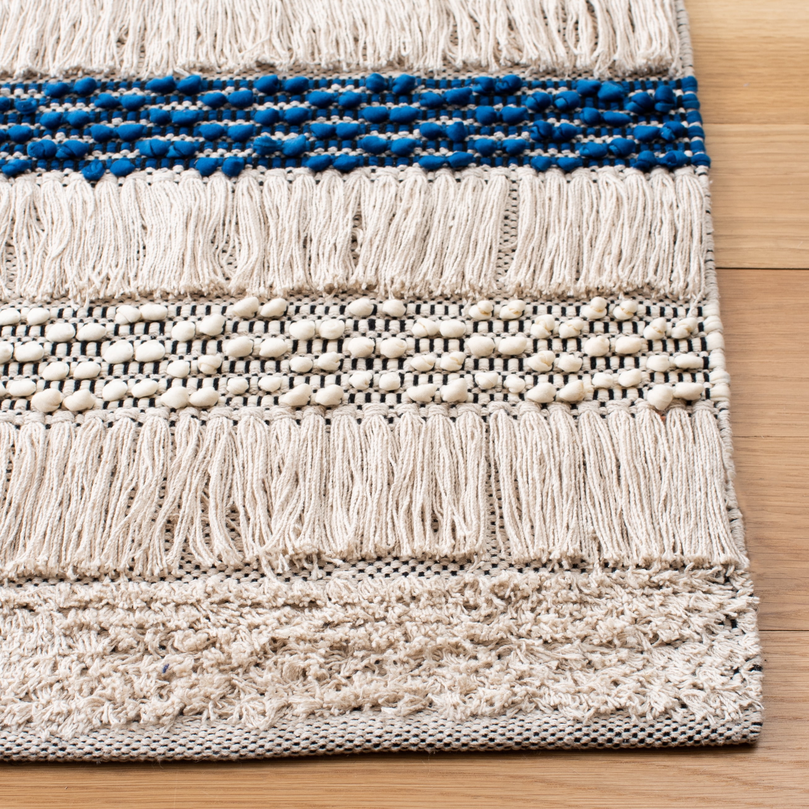 SAFAVIEH Natura Proinsias Striped Cotton Area Rug, Beige/Navy, 5' x 8'