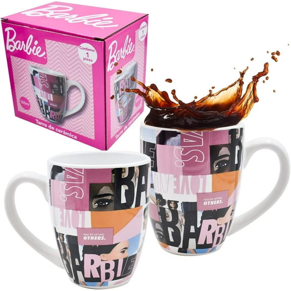 Taza Cerámica Grande Multicolor con Diseño Collage Vintage de Barbie y sus Amigas 500 ml Ambient 21