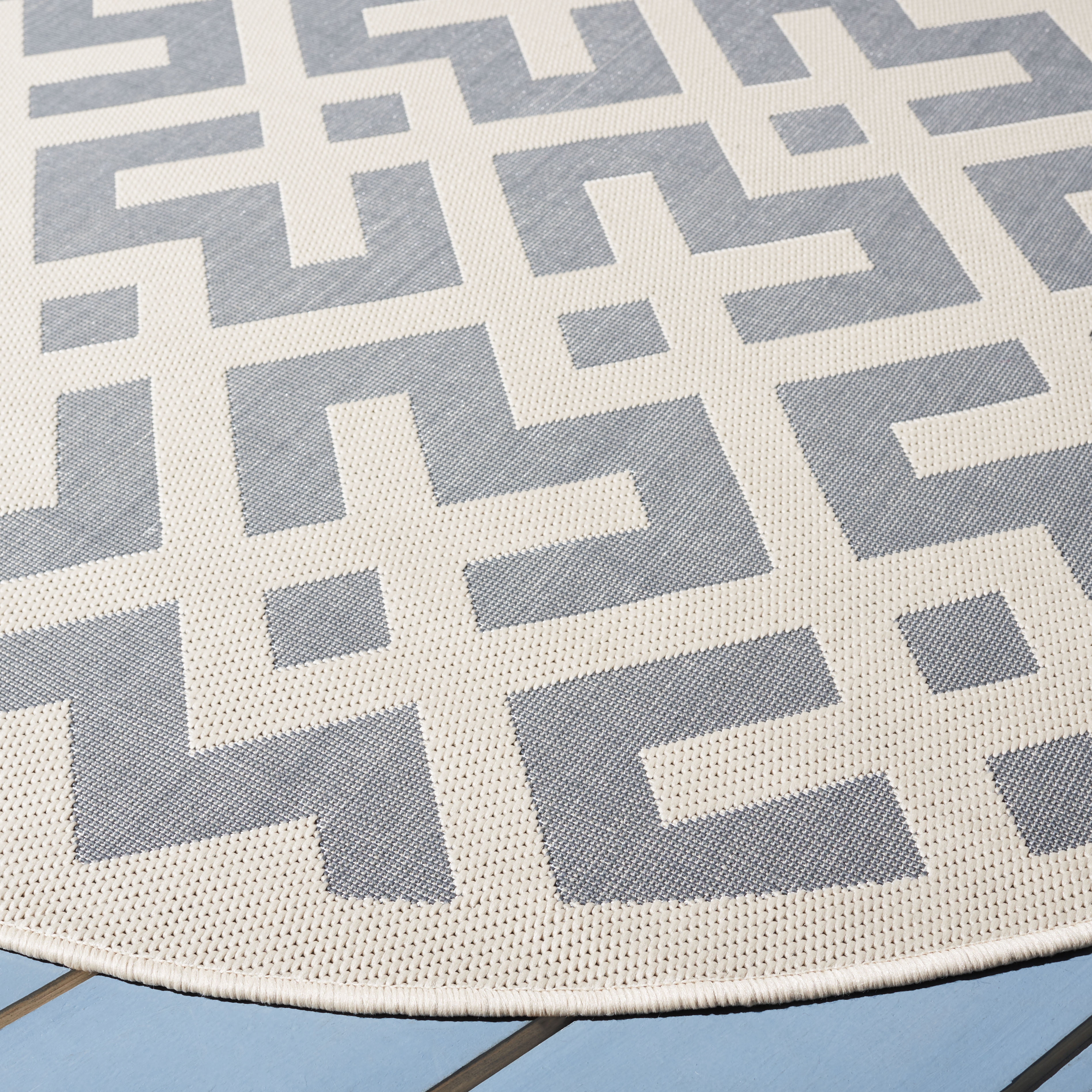 Safavieh Courtyard Alvin Geometric Indoor/Outdoor Area Rug, Gray/Bone, 5'3" x 5'3" Round