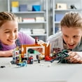 thumbnail image 4 of LEGO Marvel Spider-Man à l'Atelier du Sanctum 76185 Ensemble de Construction (355 Pcs), 4 of 6